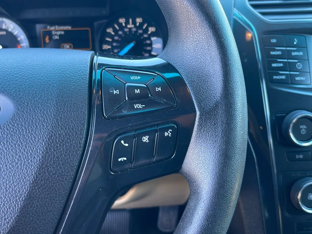 Used 2016 Black Ford Base image 17