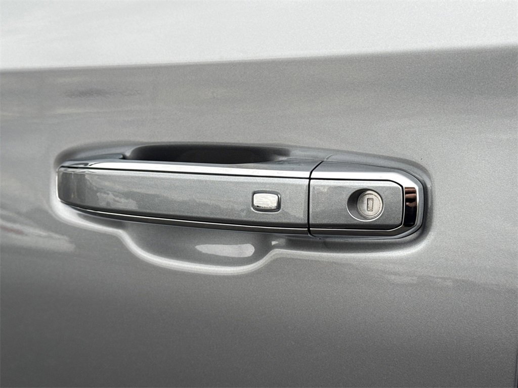 2026 GMC YUKON XL - Image 12