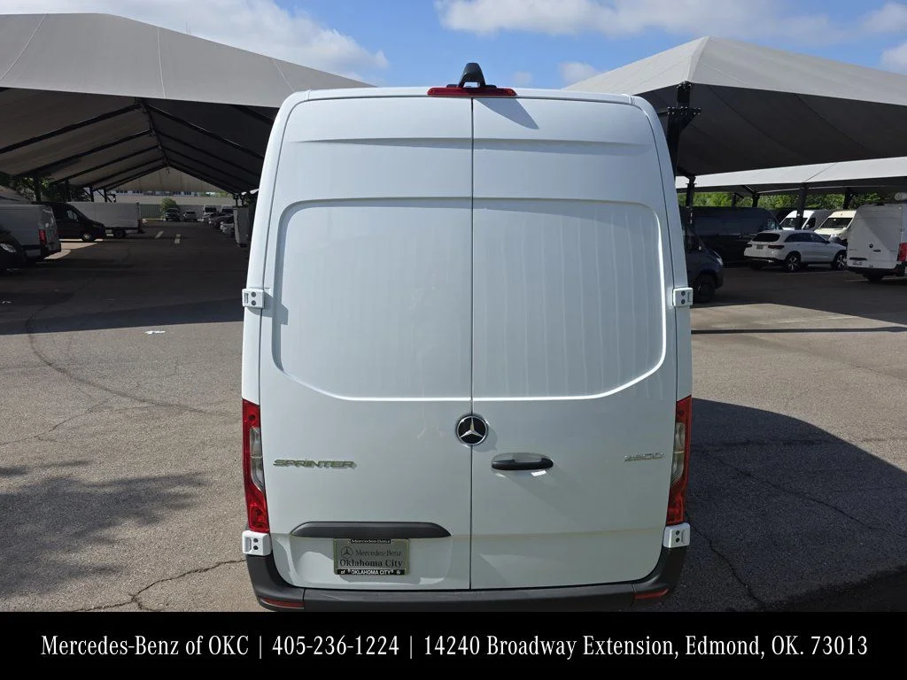 New 2026 Arctic White Mercedes-Benz Cargo 144 WB image 3
