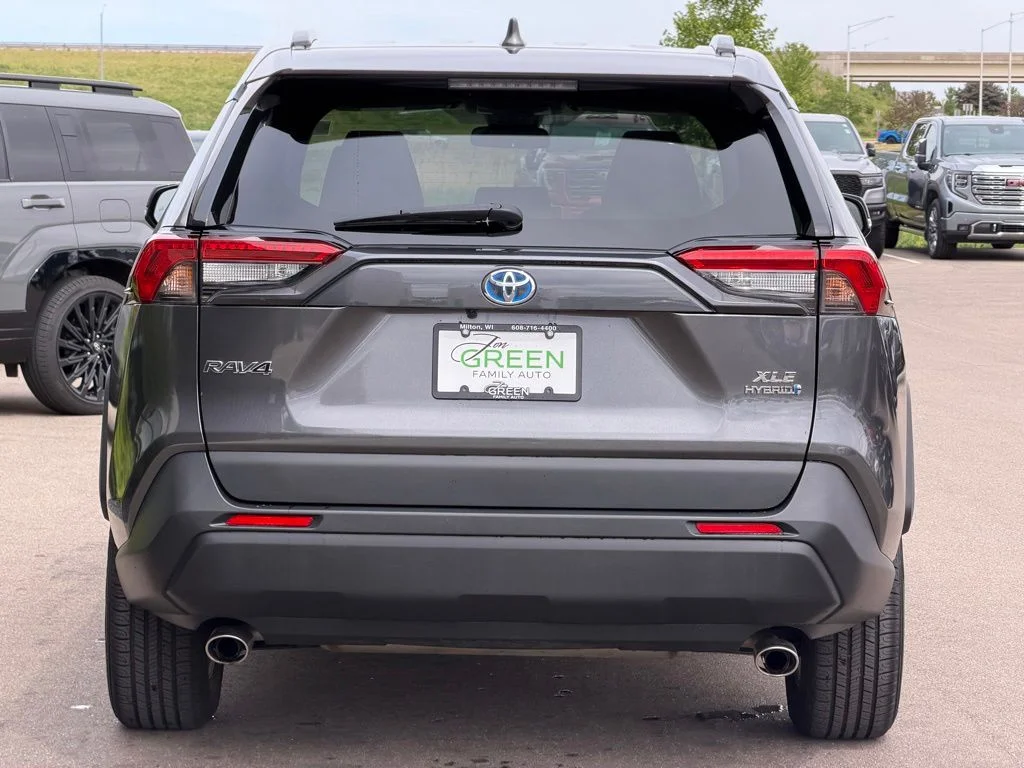 Used 2022 Gray Toyota XLE image 8