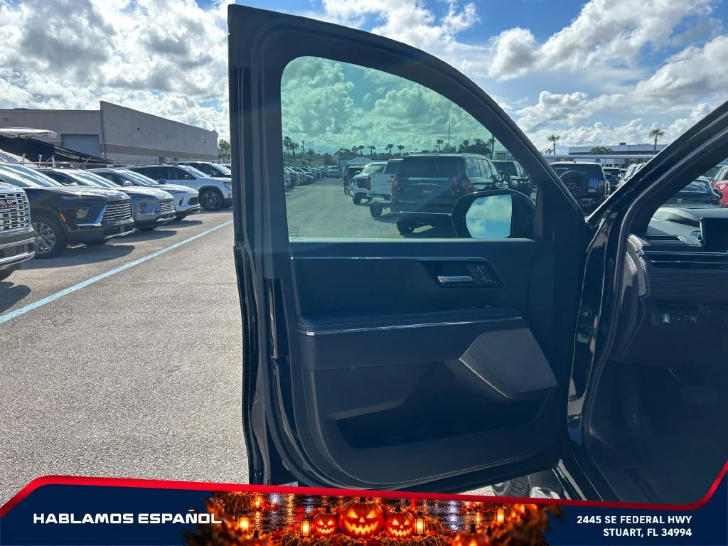 Used 2025 Onyx Black GMC Extended Range Denali image 12