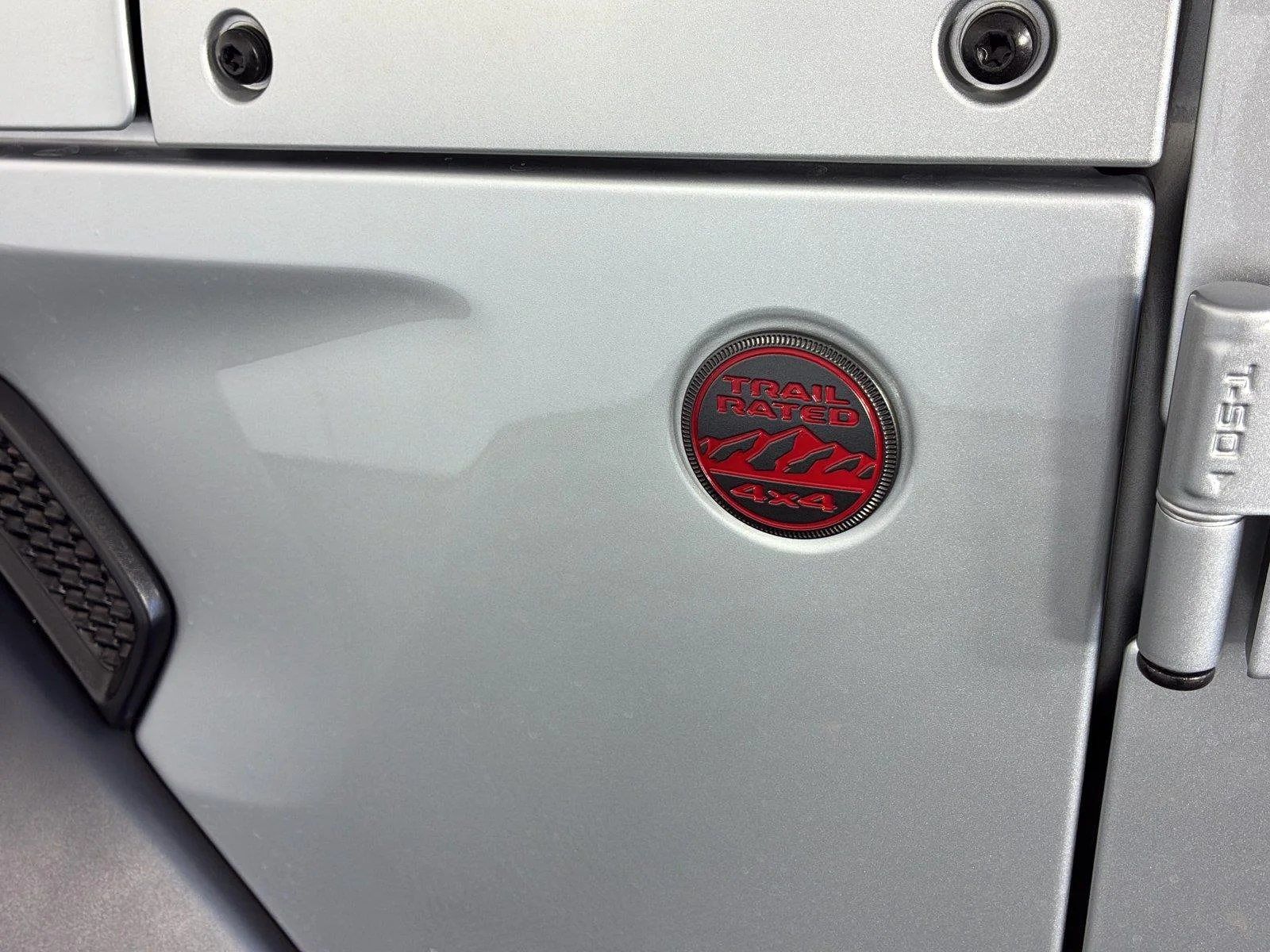 Used 2024 Silver Zynith Clearcoat Jeep Rubicon image 12
