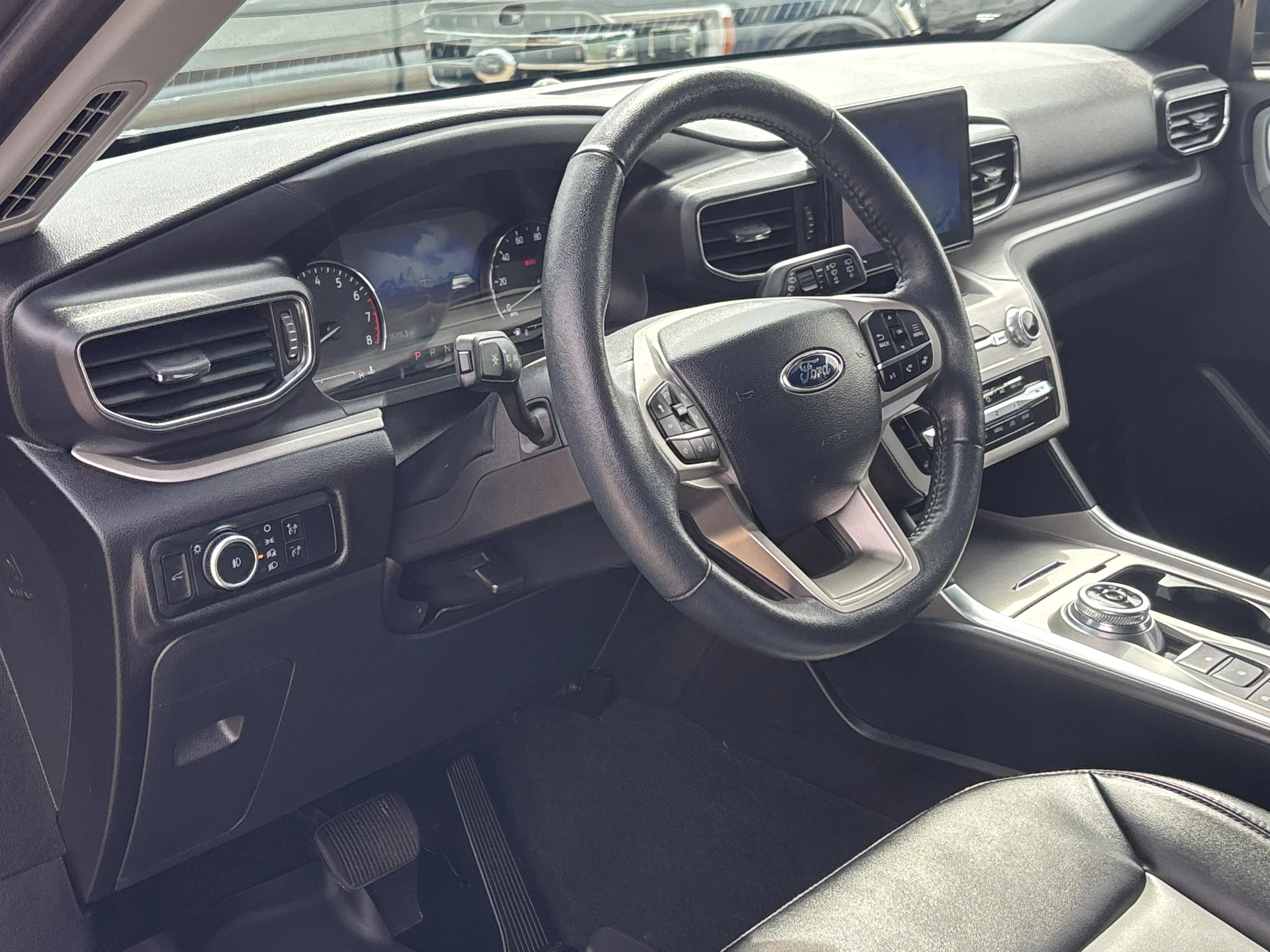 Used 2024 Carbonized Gray Metallic Ford XLT image 8