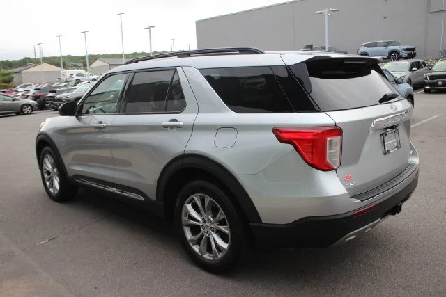 Used 2021 Silver Ford XLT image 31