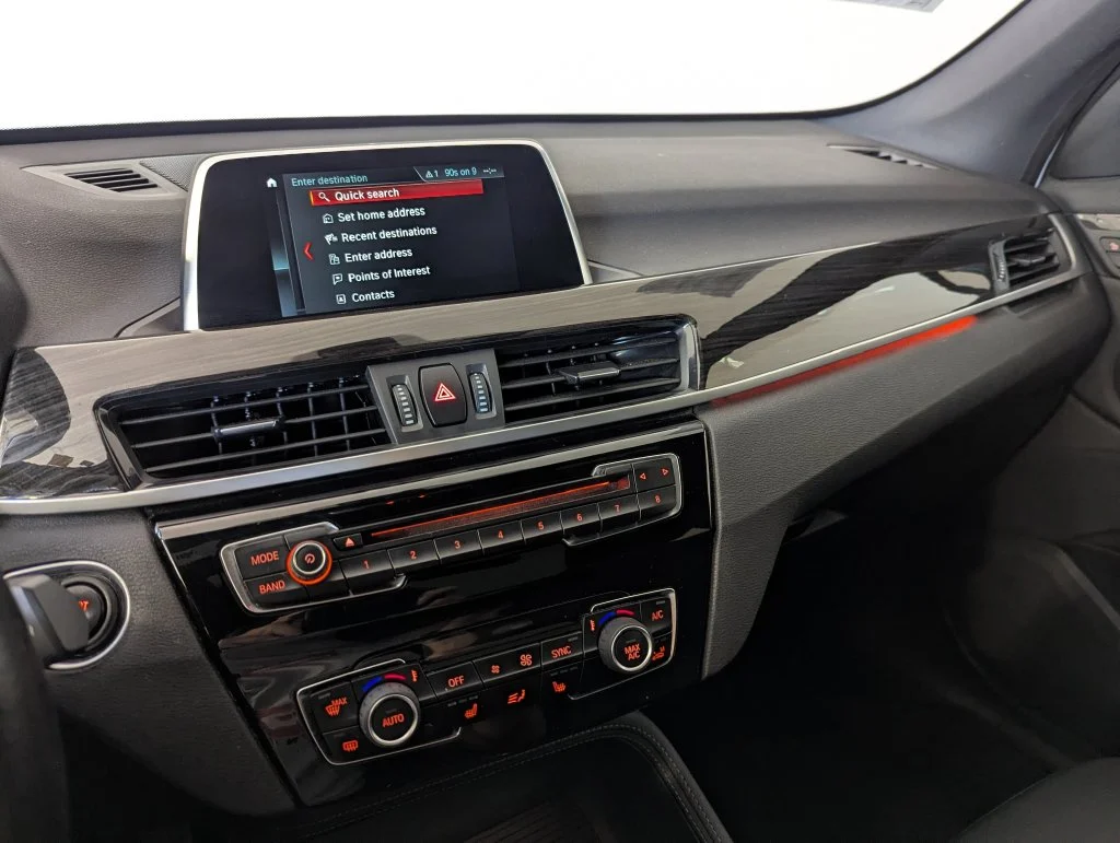 Used 2018 White BMW xDrive28i image 8