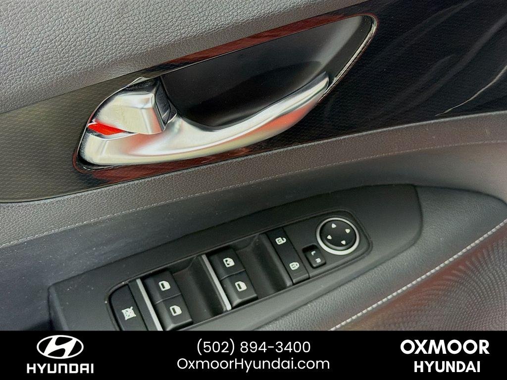 Used 2023 Fire Orange Kia GT-Line image 18
