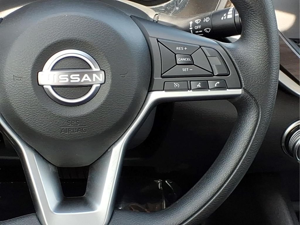 2025 Nissan Altima SV - Photo 11