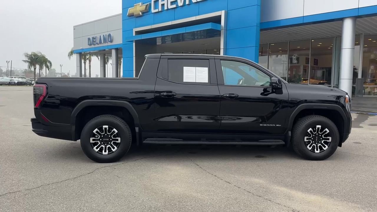 Used 2026 Onyx Black GMC Elevation Extended Range image 34