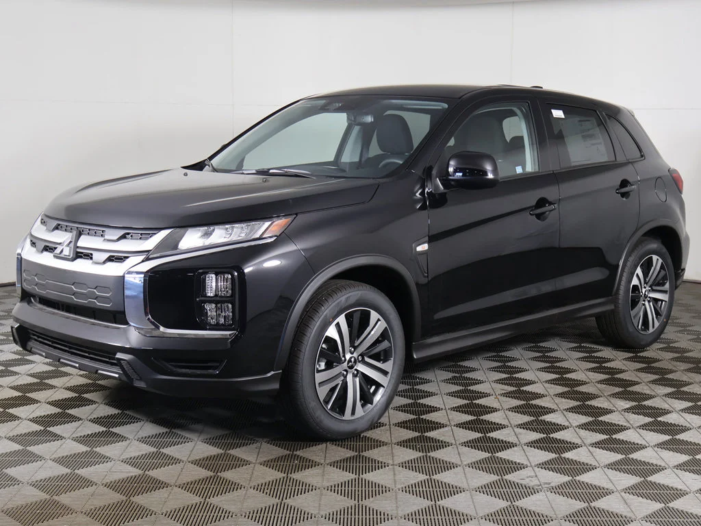 New 2027 Black Mitsubishi 2.0 ES AWC image 5