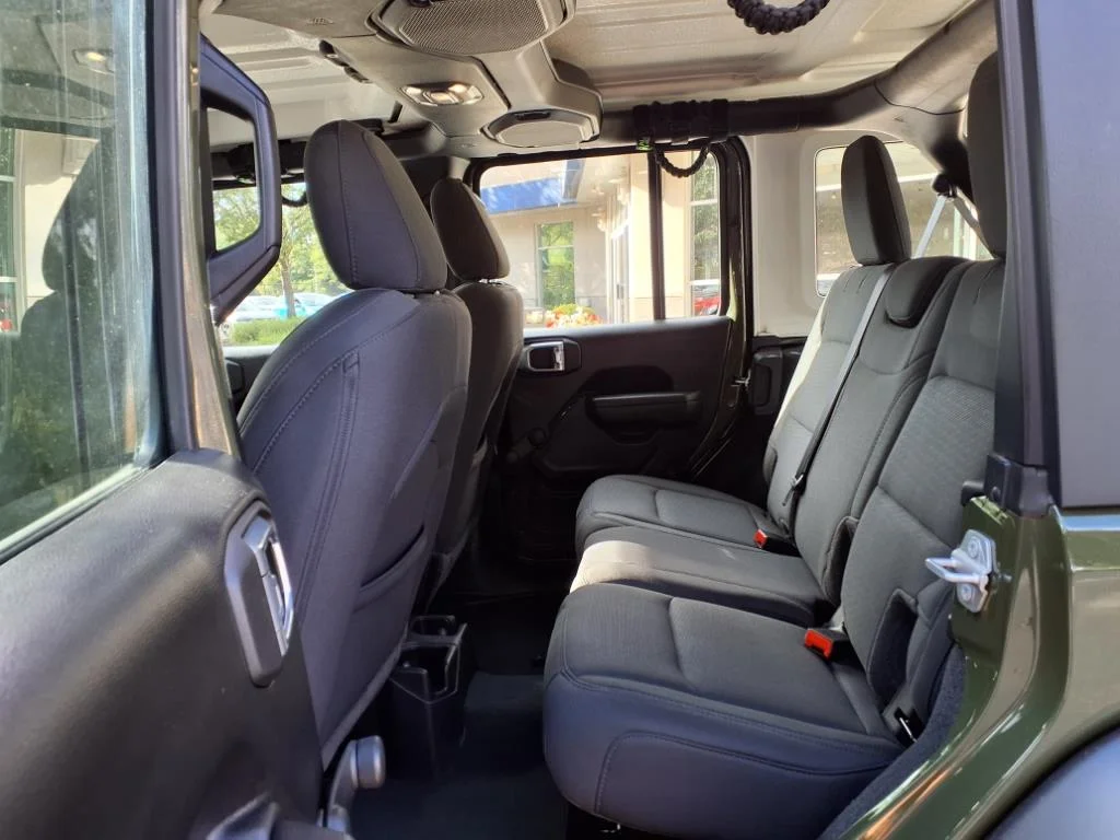 2022 Jeep Wrangler Unlimited Sport - Photo 11