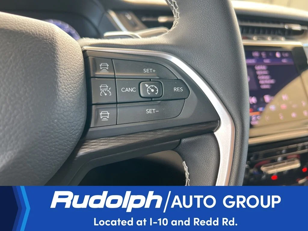 Used 2025 Silver Jeep Altitude image 35