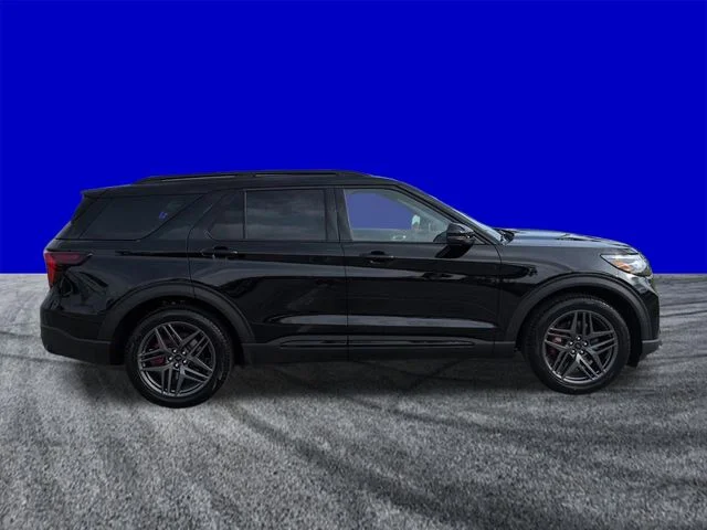 New 2026 Agate Black Metallic Ford ST image 3