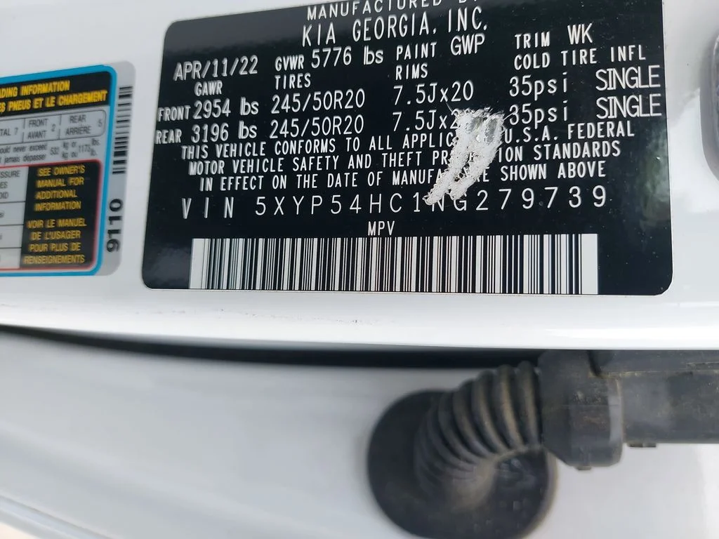 Used 2022 White Kia SX image 34
