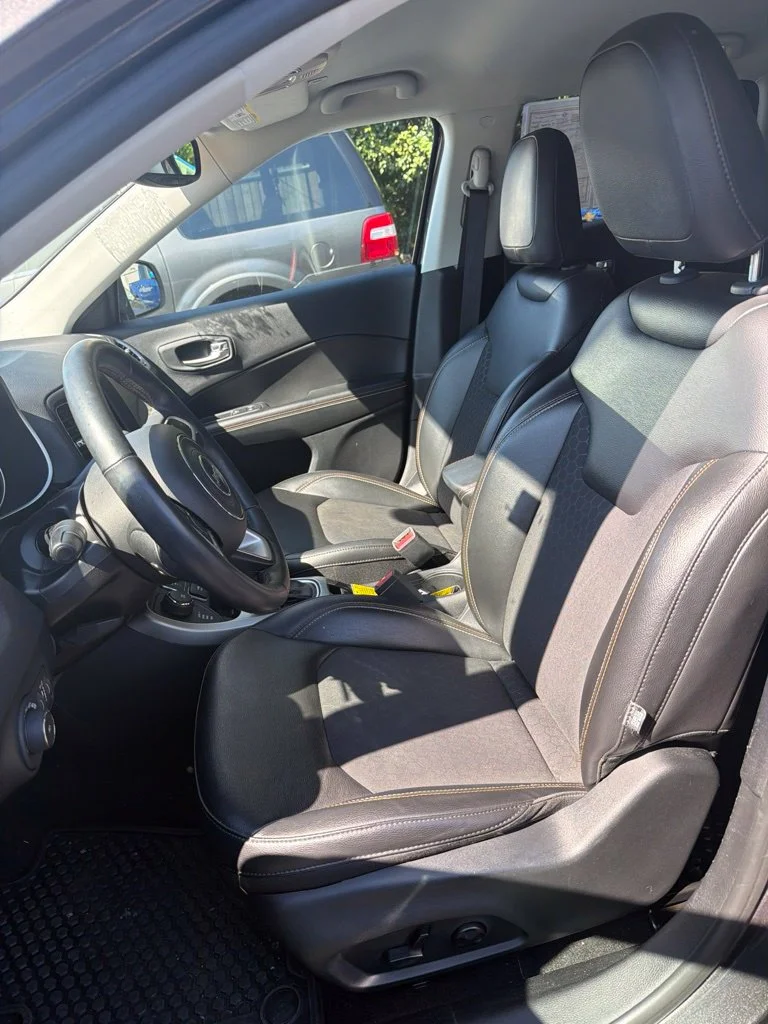 Used 2019 Gray Jeep Latitude image 12