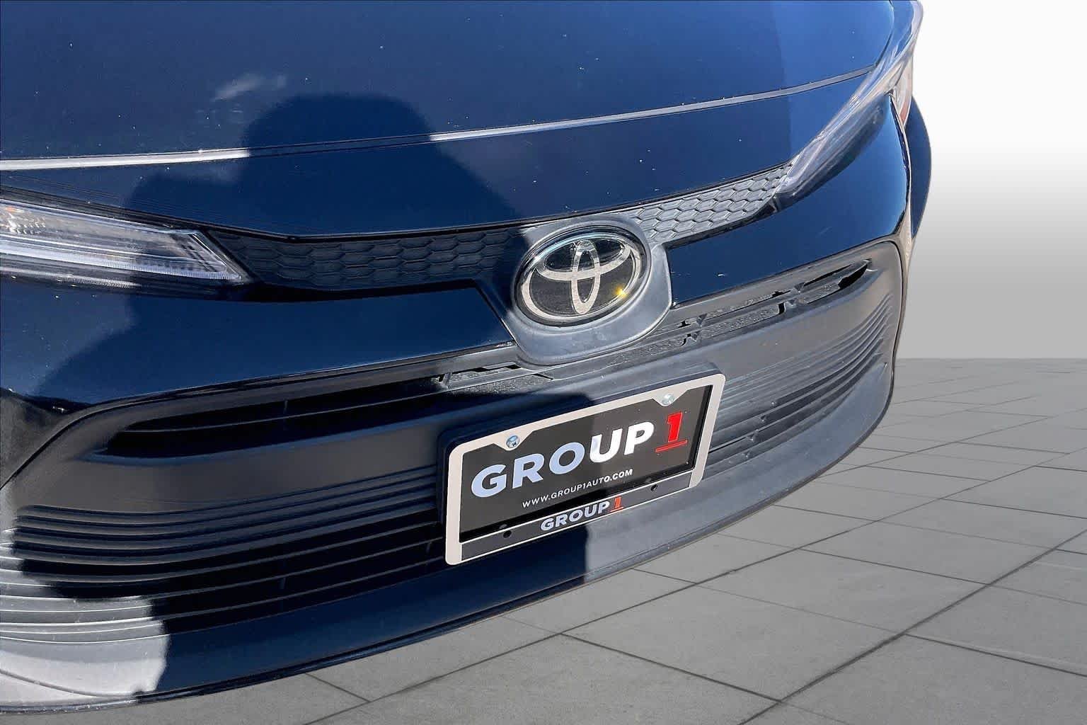 Used 2025 Midnight Black Metallic Toyota LE image 29