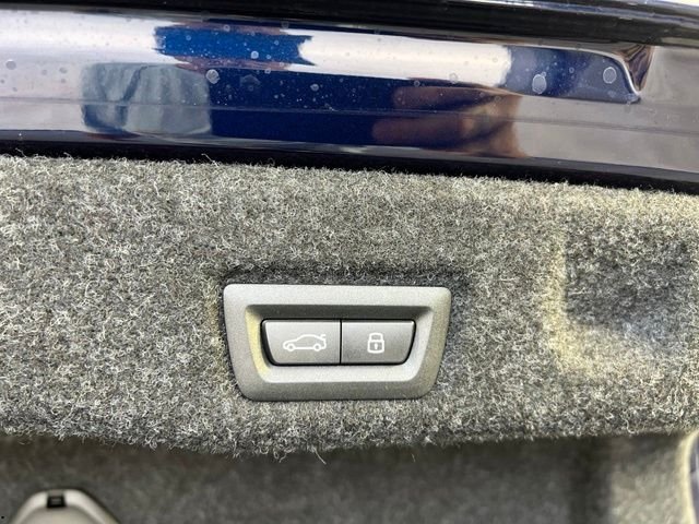 New 2027 Blue BMW 540i xDrive image 36