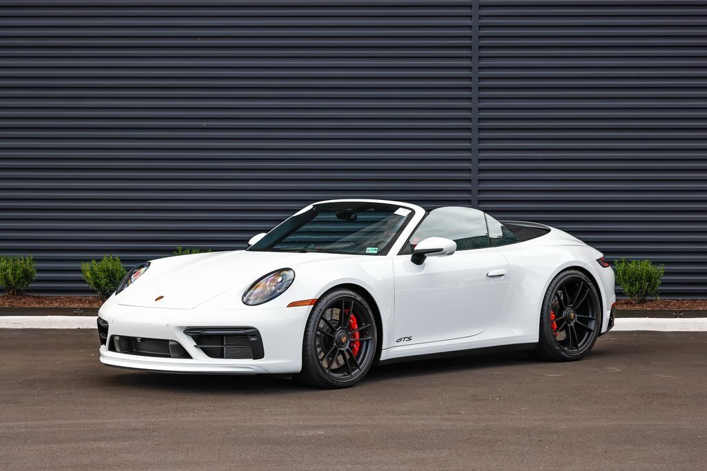 2023 Porsche 911 GTS