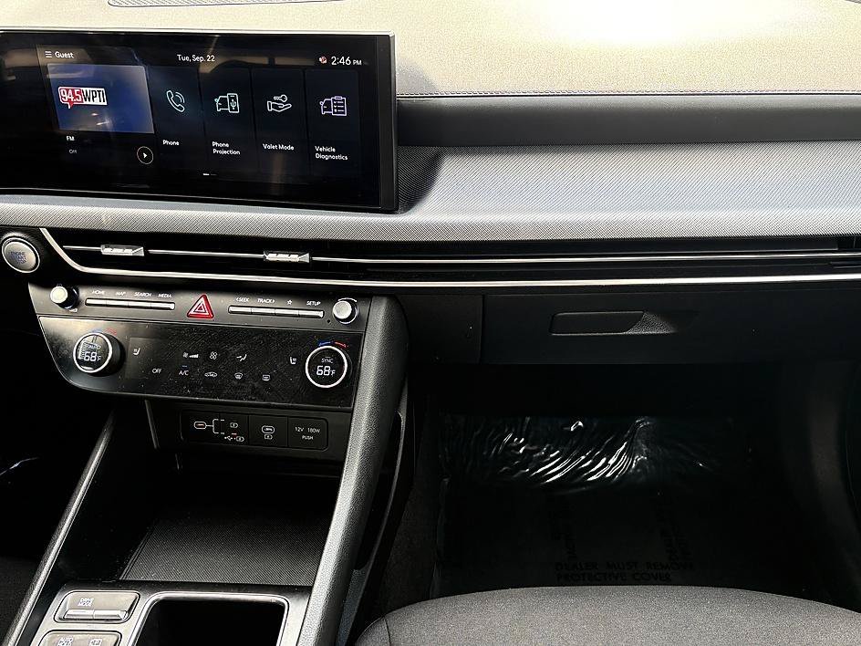 Used 2025 Aero Silver Hyundai SEL image 14