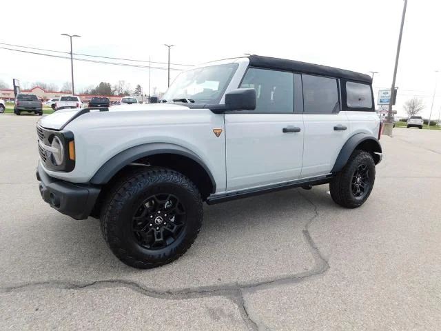 New 2026 Avalanche Gray Ford Badlands® image 48