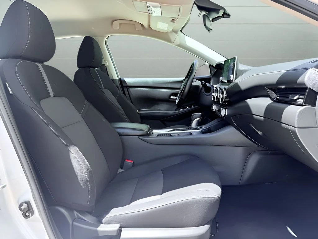 Certified Used 2022 Silver Nissan SV image 34