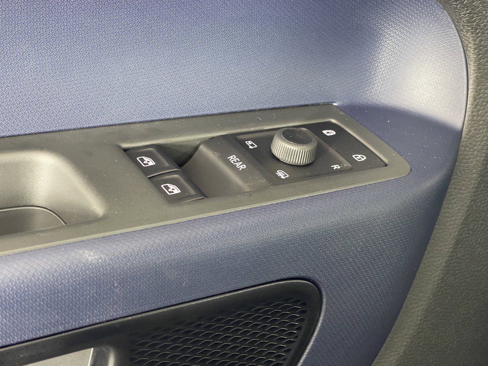 2025 Volkswagen ID. Buzz PRO S - Photo 20