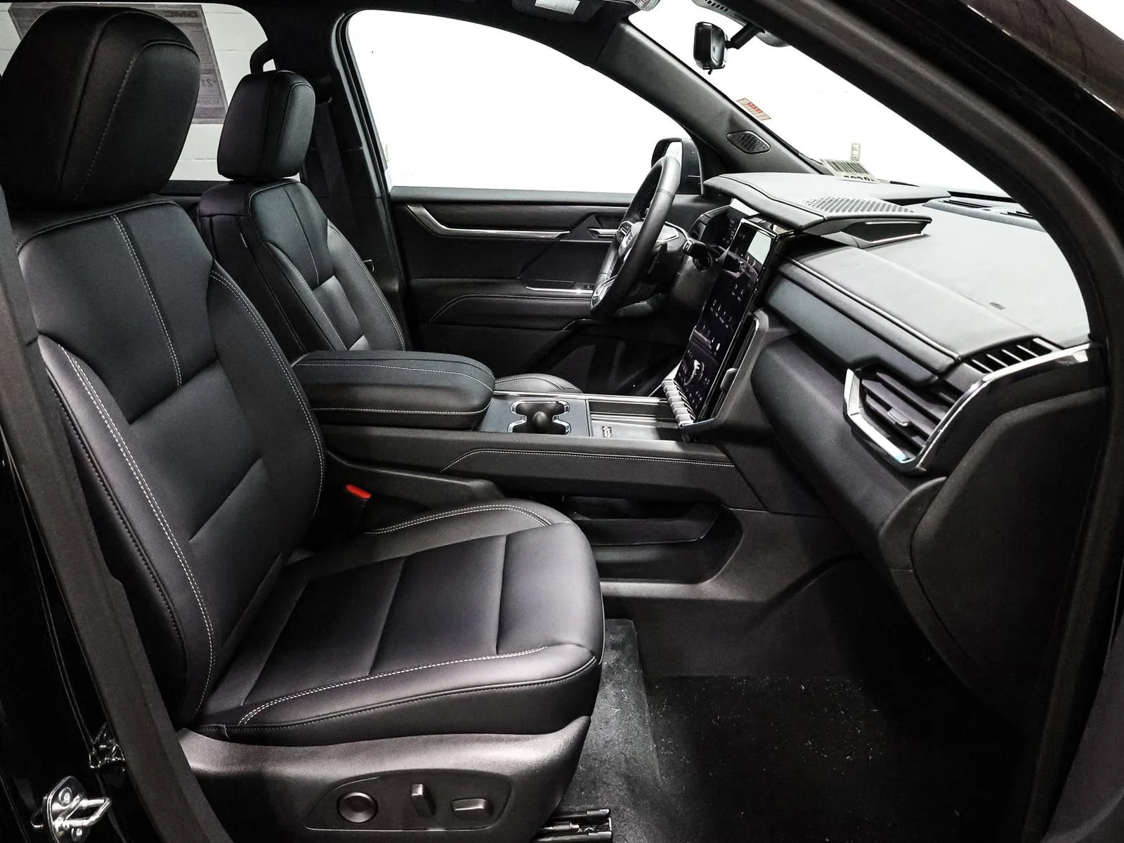 2026 GMC Acadia Elevation - Photo 24