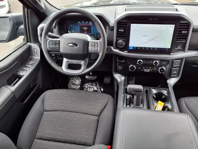 New 2026 Agate Black Metallic Ford XLT image 8