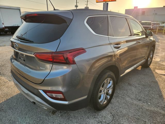 Used 2019 Silver Hyundai SE image 5