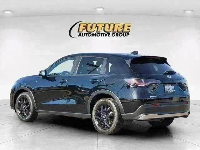 Used 2023  Honda Sport image 7
