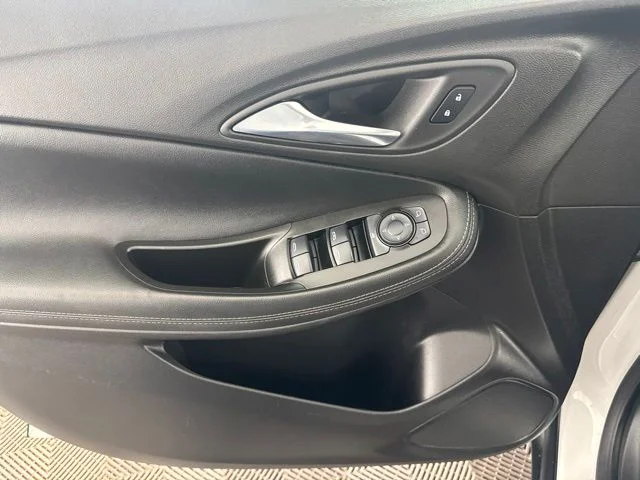 Used 2022 White Buick Preferred image 18