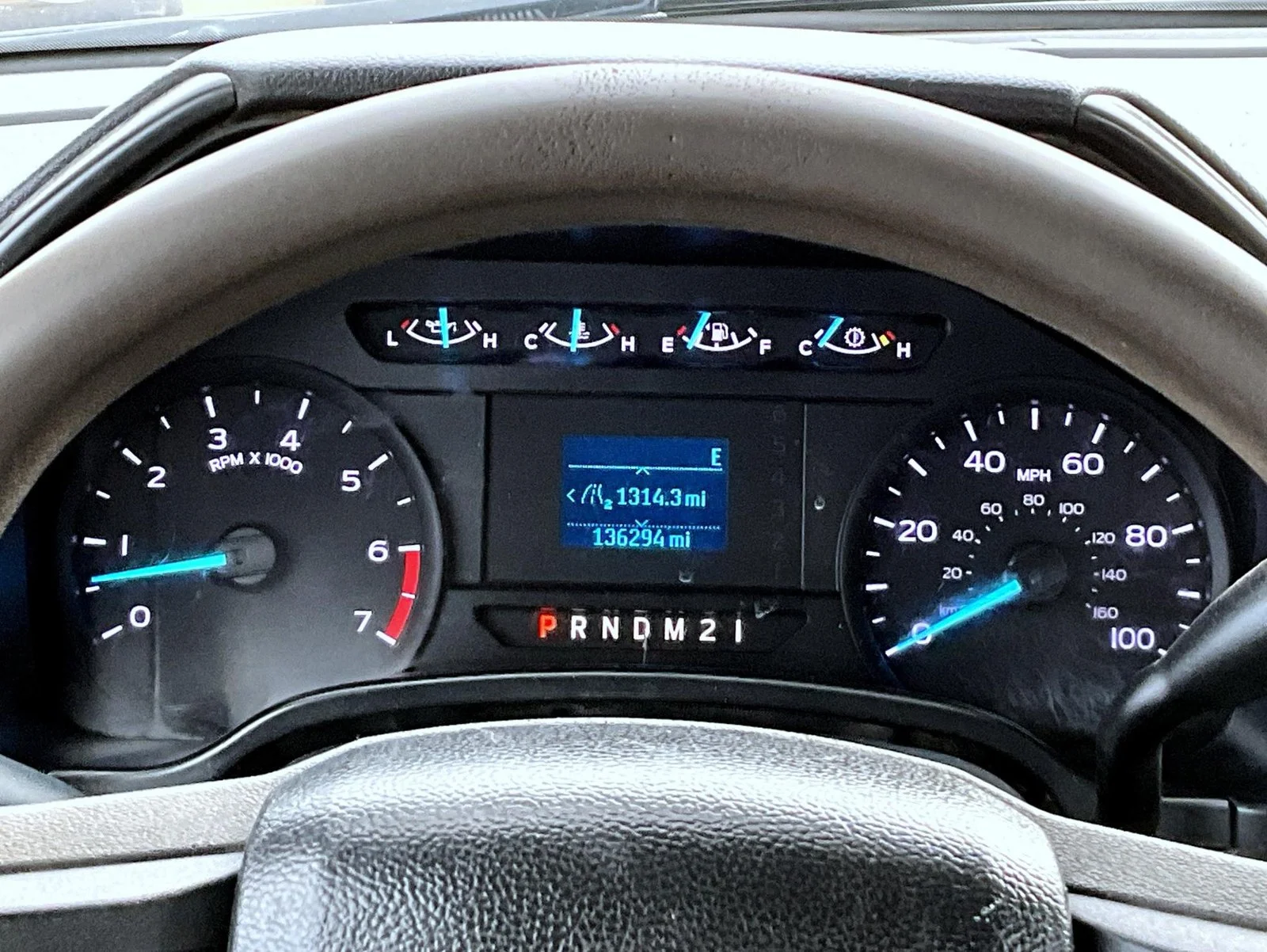 Used 2018 Blue Ford XL image 12