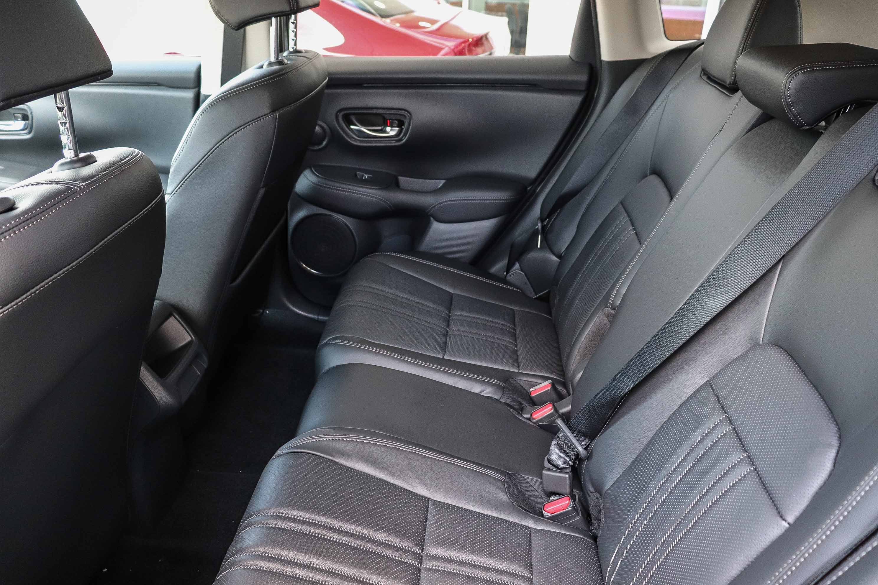 New 2027 Urban Gray Pearl Honda EX-L 2WD CVT image 18