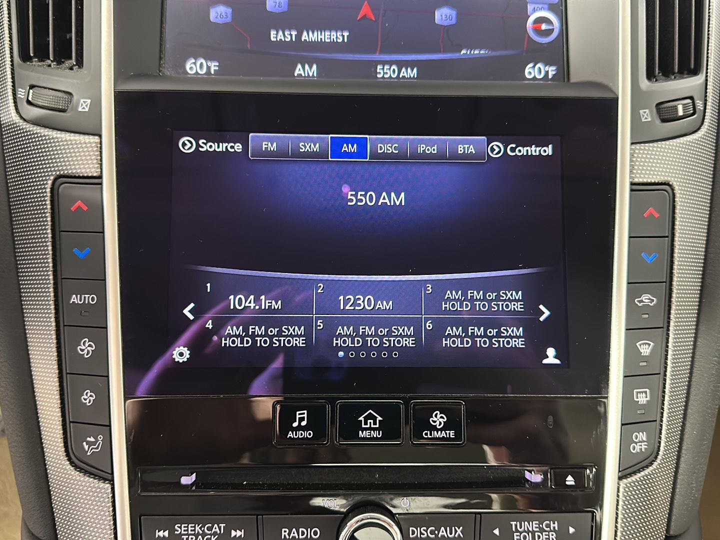 Used 2017 Black Obsidian INFINITI 2.0t Premium image 16