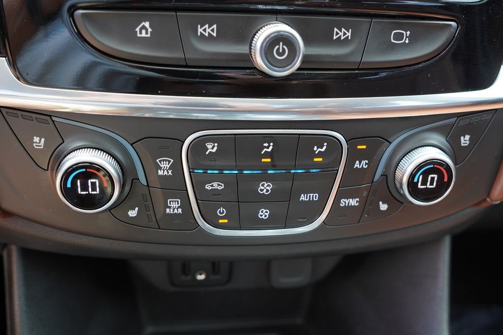 Certified Used 2018 Mosaic Black Metallic Chevrolet High Country image 32