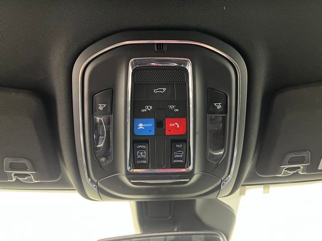 Used 2023 White/off-white Jeep Altitude X image 34