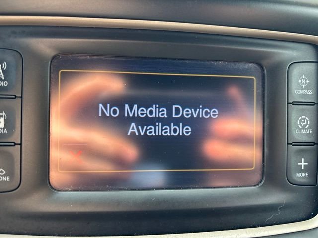Used 2014 Black Jeep Laredo image 24
