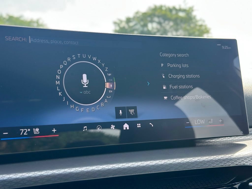 New 2026 Skyscraper Grey Metallic BMW 330i xDrive image 36