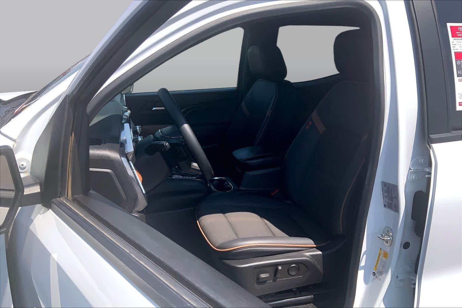 Used 2024 Summit White GMC 4WD AT4 image 16