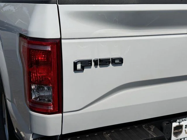 Used 2016 White Ford XL image 35