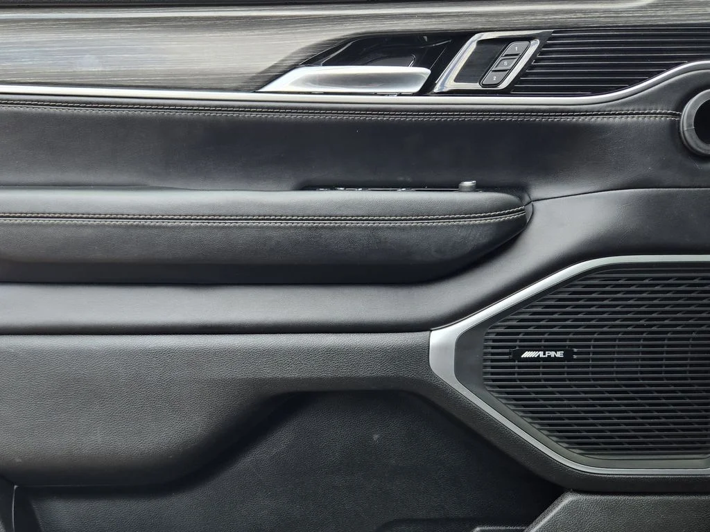 2023 Jeep Wagoneer L Series II - Photo 25
