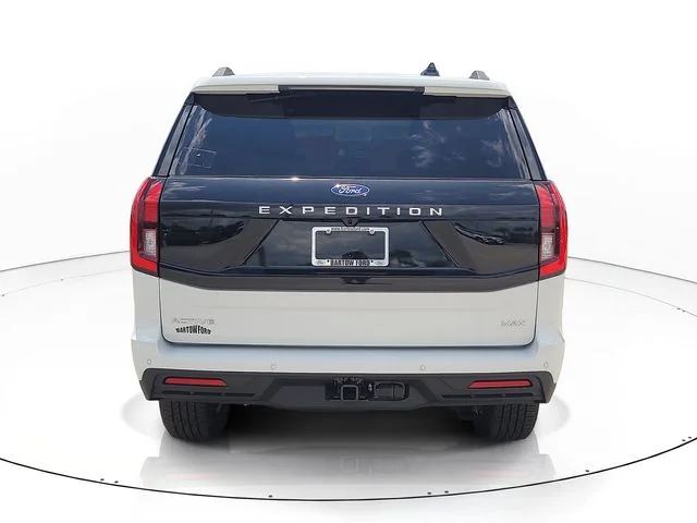 New 2026 Oxford White Ford Active image 6