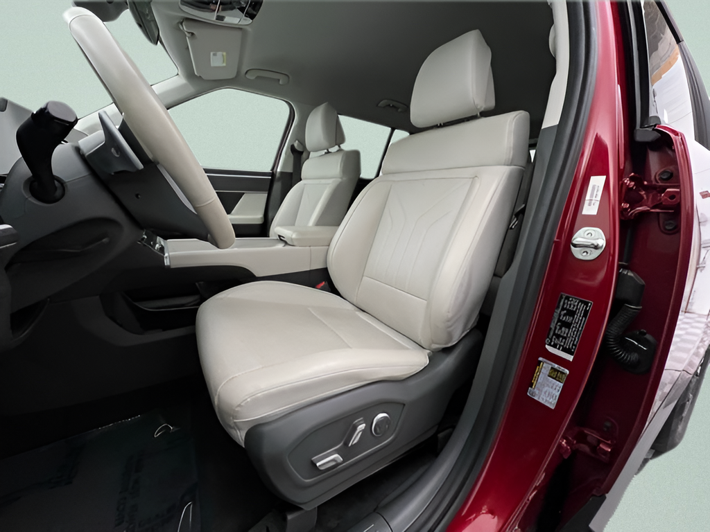 Used 2024 Red Hyundai SEL image 19