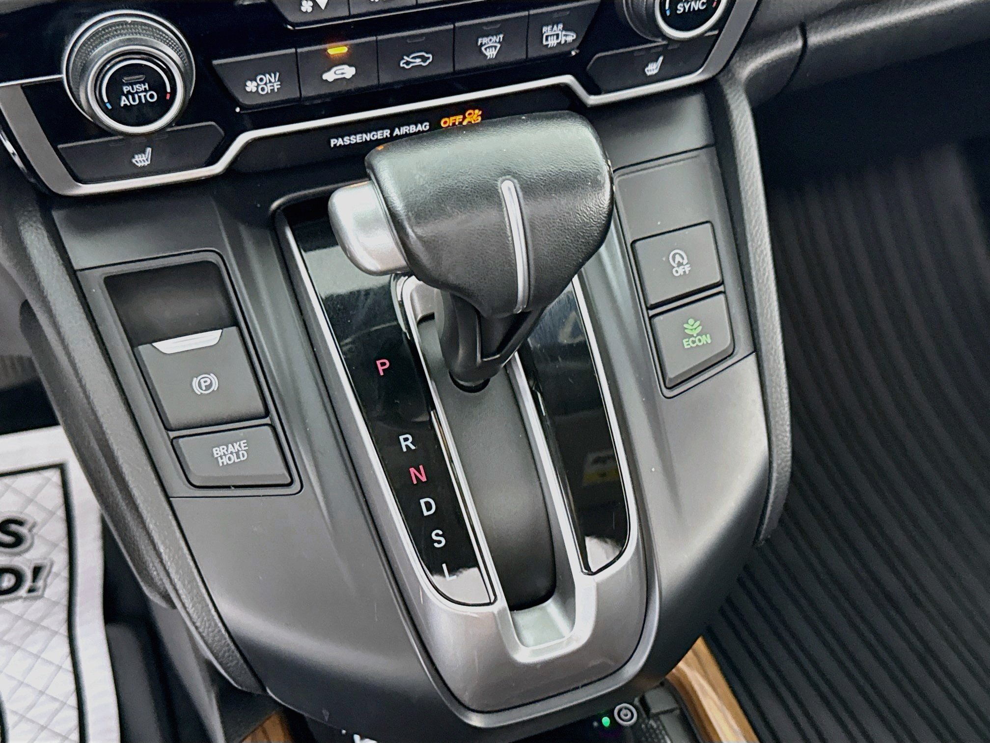 Used 2020 Lunar Silver Metallic Honda Touring image 17