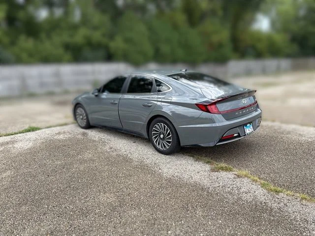 Used 2023 Gray Hyundai SEL image 11