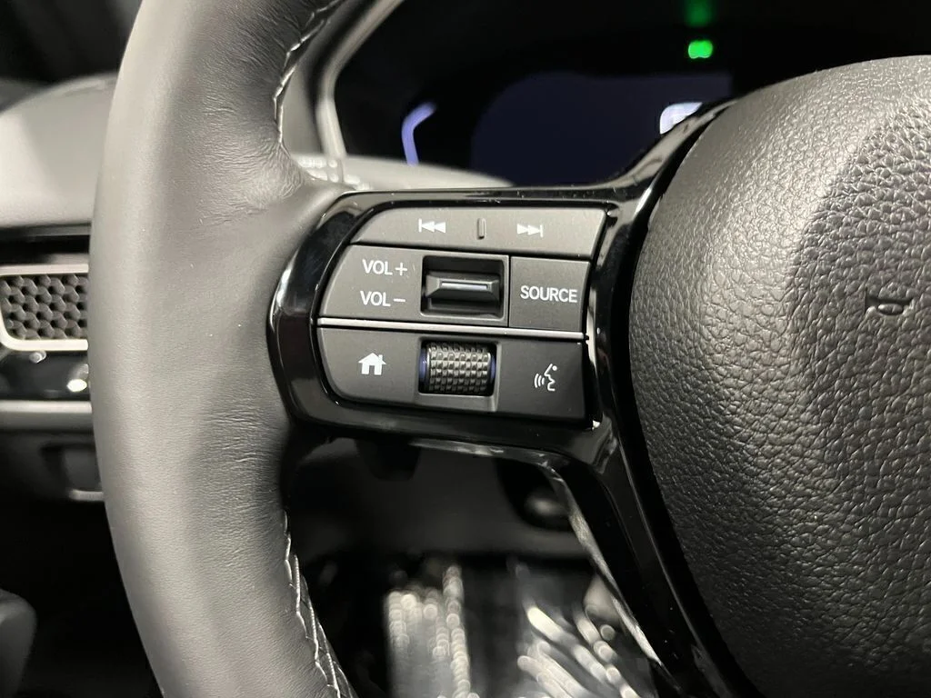 New 2026 Platinum White Pearl Honda FWD Sport image 18