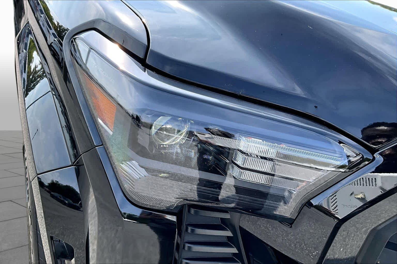 Used 2025 Black Toyota SR5 image 27