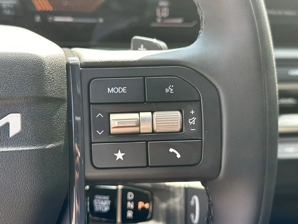 New 2027 Black Kia EX image 27