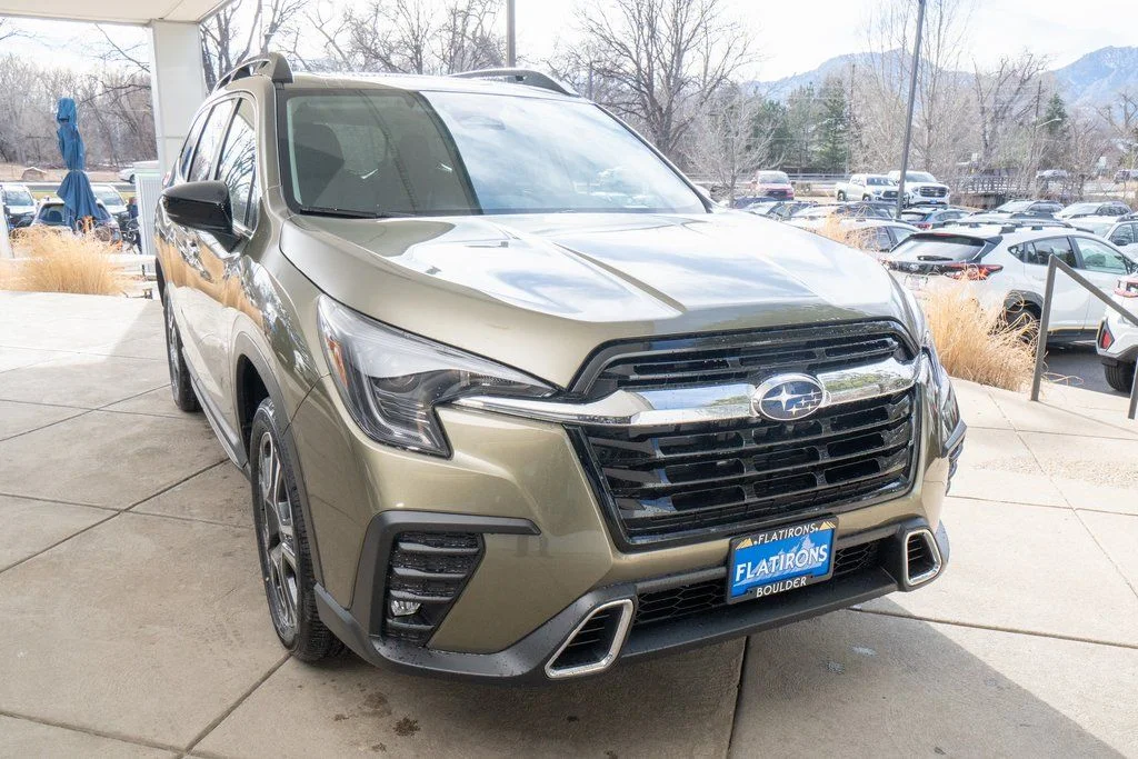 New 2026 AUTUMN GREEN METALLIC Subaru Touring 7-Passenger image 2