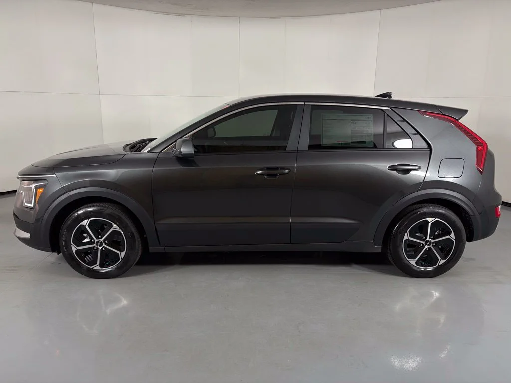 New 2026 Gray Kia LX image 5