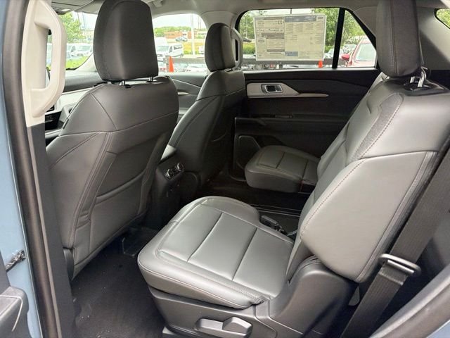 New 2026 Vapor Blue Metallic Ford Active image 7